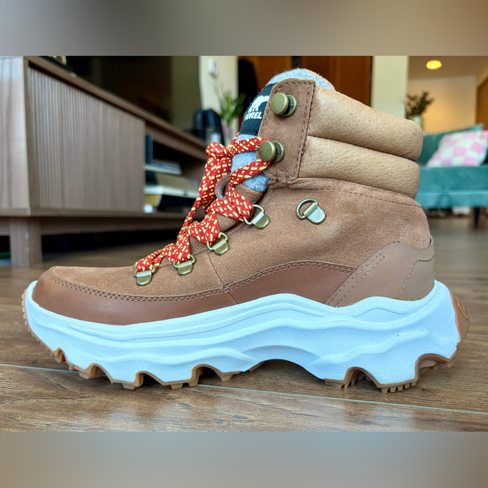 Sorel Kinetic Waterproof sneaker boot - barely worn